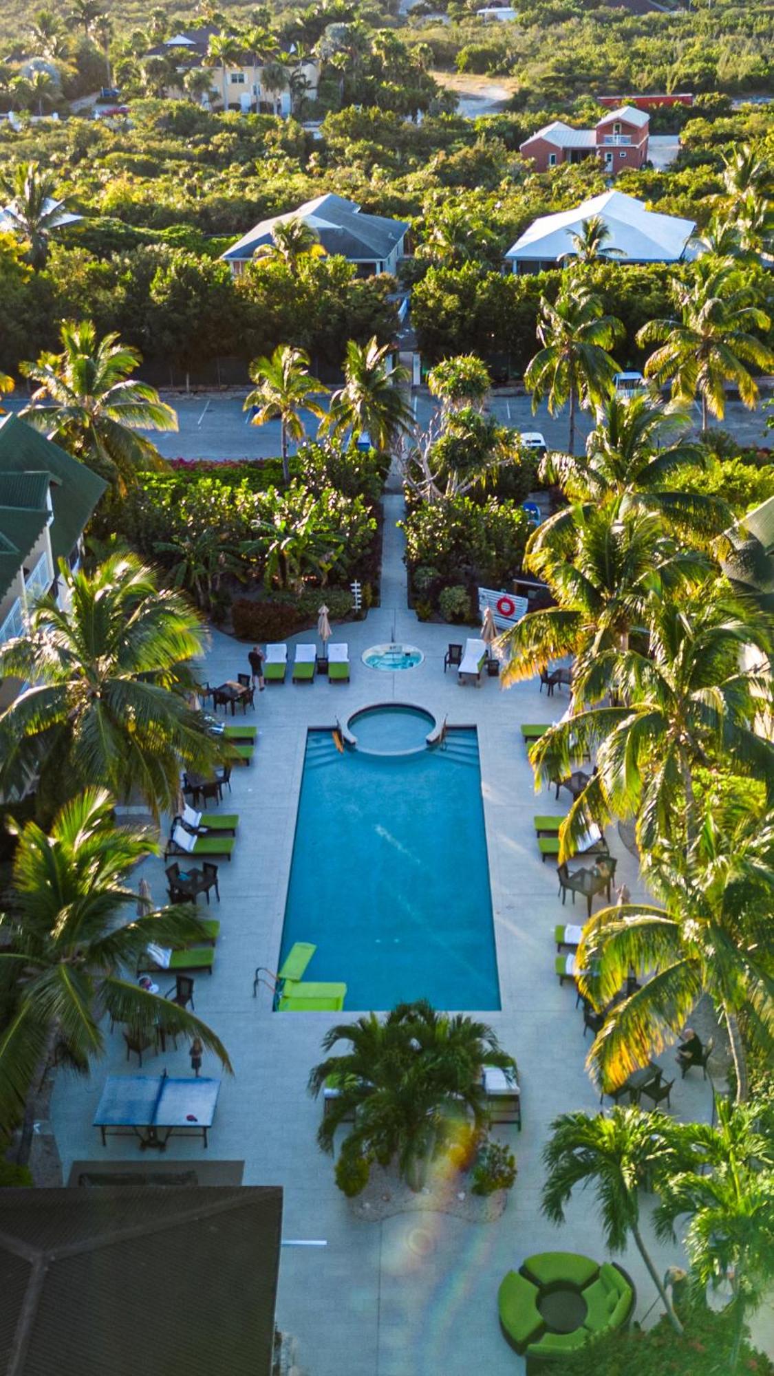 Ports Of Call Resort Grace Bay Esterno foto
